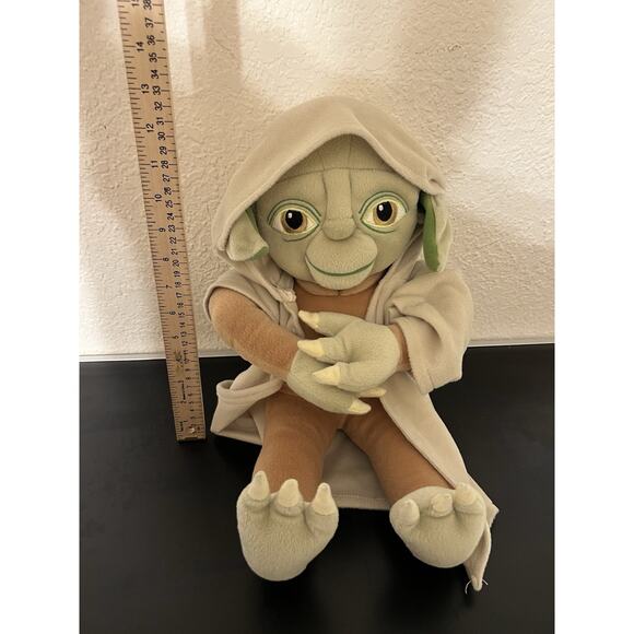 Vintage Star Wars Yoda Plush Stuffed Doll 18" Hooded Robe Great Condition! - Picture 8 of 8